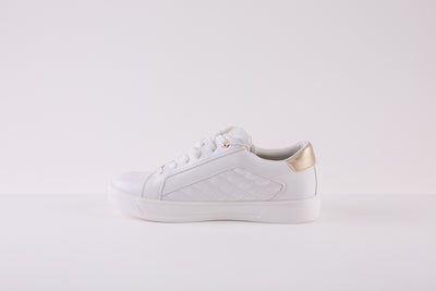XTI 140125 ZIP/LACE FLAT SHOE - WHITE/GOLD