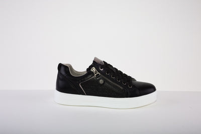 XTI 140040 FLAT LACED SHOE - BLACK