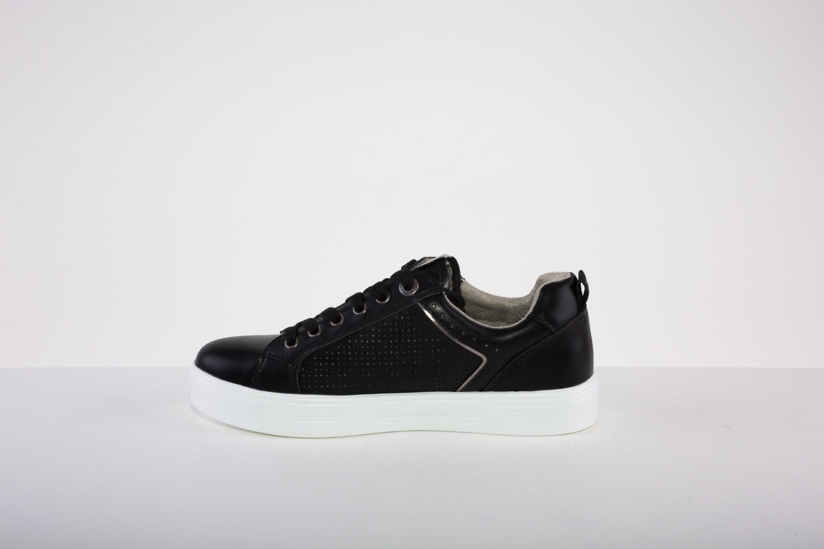 XTI 140040 FLAT LACED SHOE - BLACK