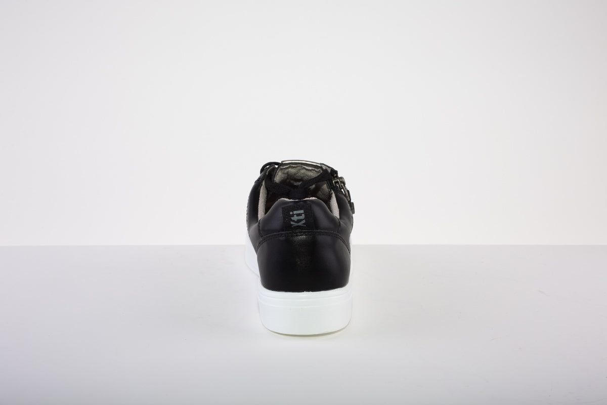 XTI 140040 FLAT LACED SHOE - BLACK