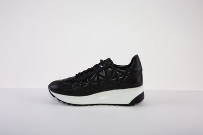 CARMELA 160209 CHUNKY LACED SHOE - BLACK