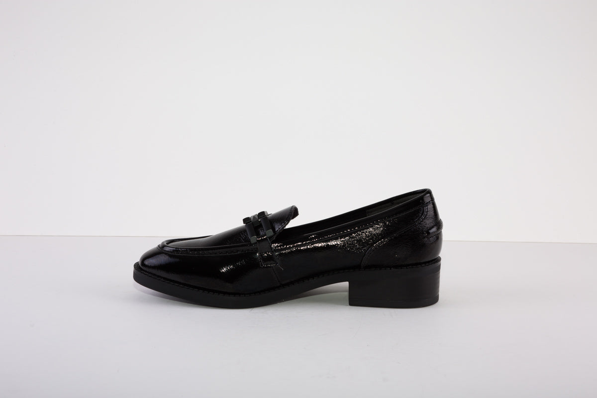 TAMARIS 24301-018 LOW HEEL SLIP-ON SHOE - BLACK PATENT