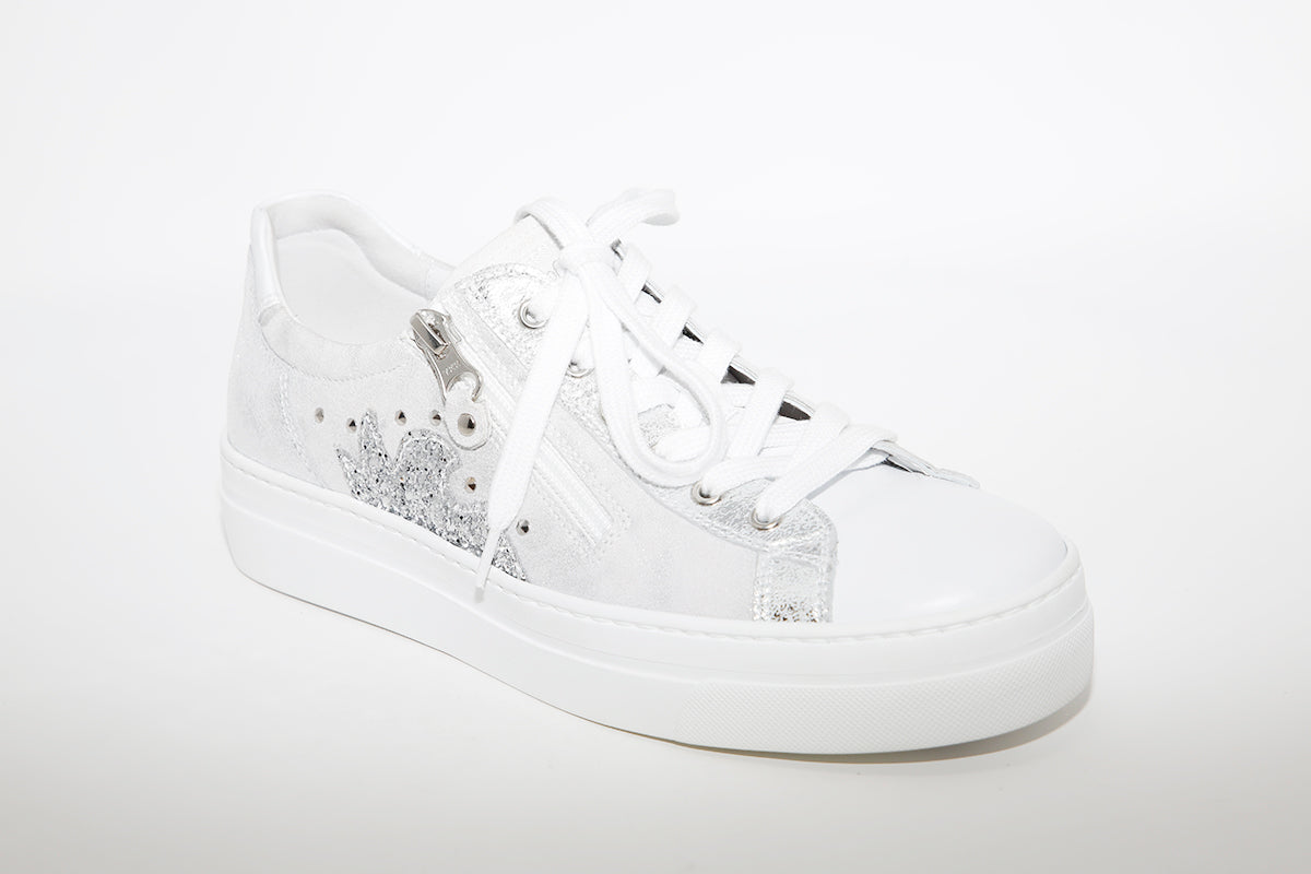 NeroGiardini - Laced Leather Sneakers - Silver/White