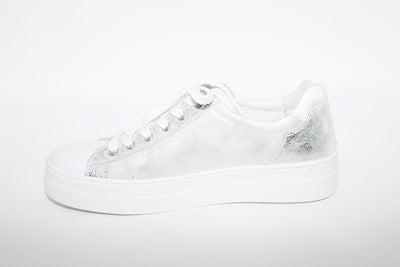 NeroGiardini - Laced Leather Sneakers - Silver/White