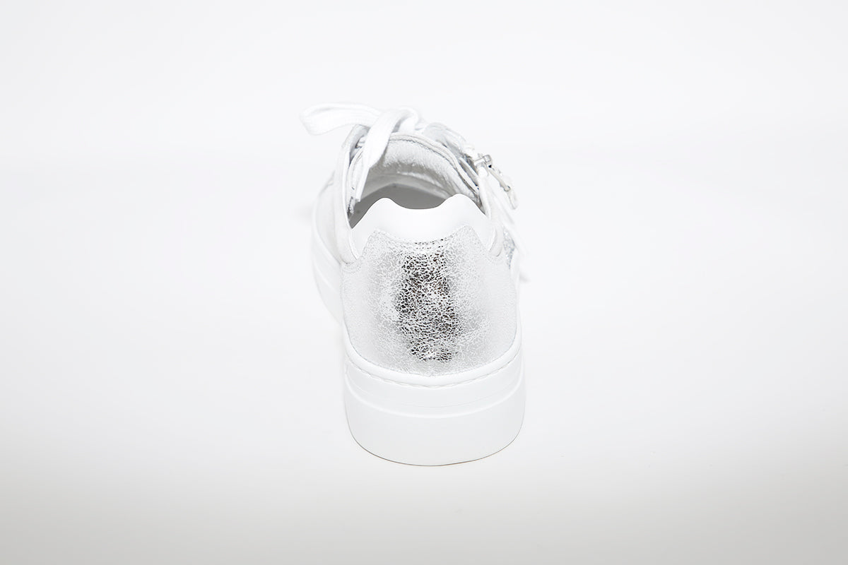 NeroGiardini - Laced Leather Sneakers - Silver/White