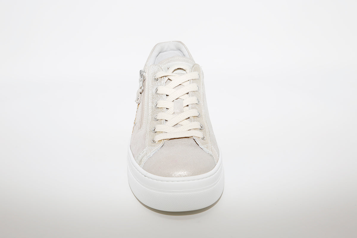 NeroGiardini - Laced Leather Sneakers - Beige/Gold