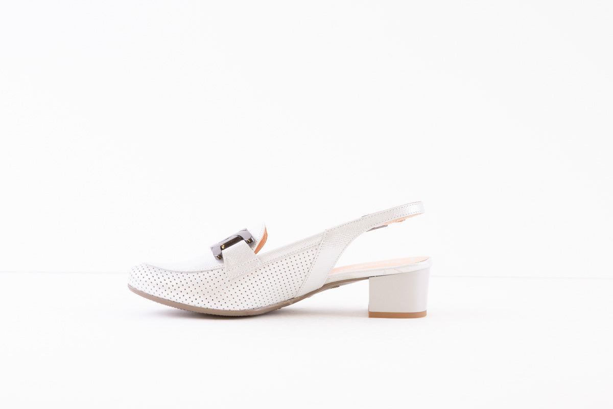BIOECO - 3963 LOW HEEL SLING-BACK SHOE - SILVER