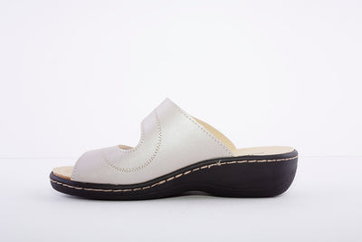 BELVIDA - LOW WEDGE VELCRO MULE - TAUPE/SILVER