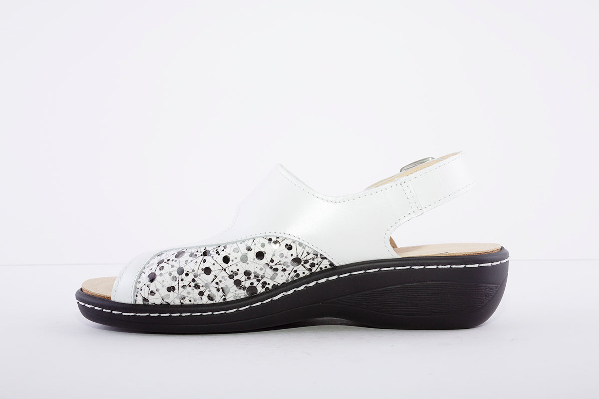 BELVIDA - WEDGE VELCRO COMFORT SANDAL - WHITE