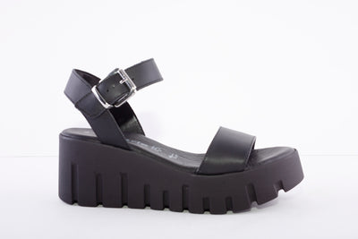 TAMARIS - PLATFORM WEDGE SANDAL - BLACK