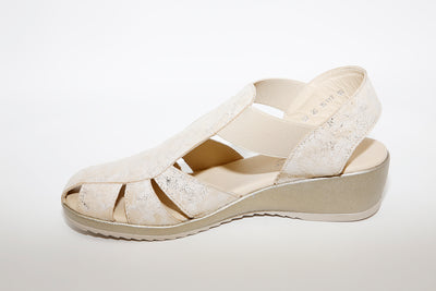 AEROBICS - 5859 TOE-IN SANDAL - GOLD