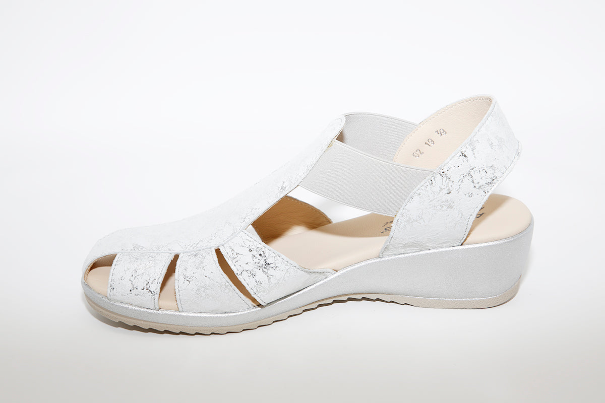 AEROBICS - 5859 TOE-IN SANDAL - SILVER