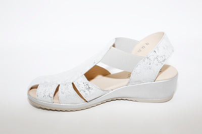 AEROBICS - 5859 TOE-IN SANDAL - SILVER