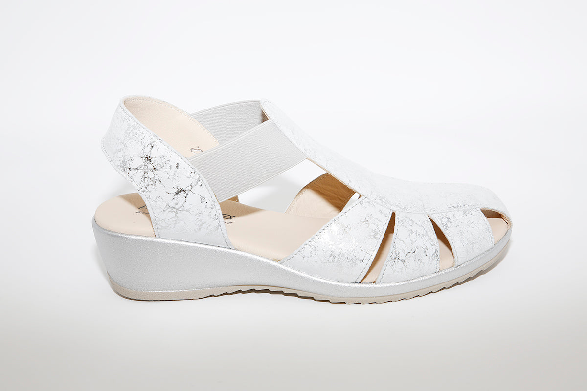 AEROBICS - 5859 TOE-IN SANDAL - SILVER