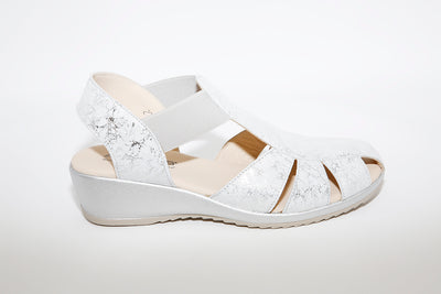 AEROBICS - 5859 TOE-IN SANDAL - SILVER
