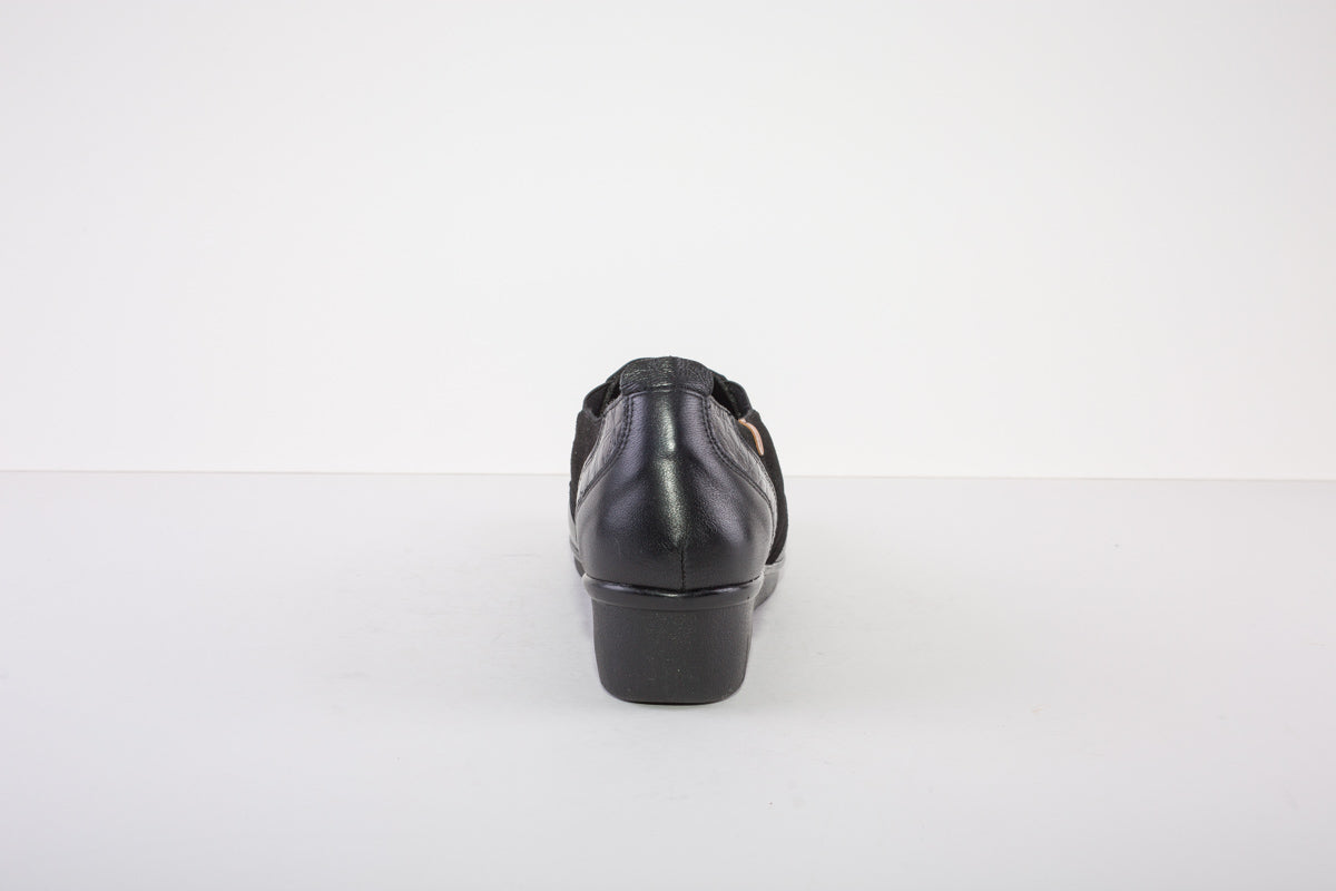 VALERIAS 8550  LOW WEDGE SLIP-ON GUSSET SHOE - BLACK