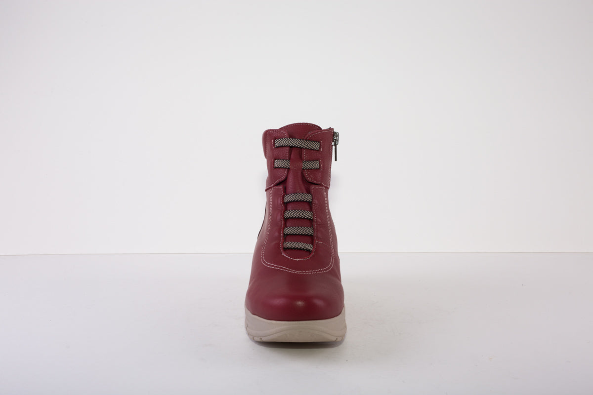 VALARIES 8620  CHUNKY SIDE ZIP MOC LACE ANKLE BOOT - RED
