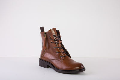 SUSST TOBY22 LOW HEEL ZIP/LACE ANKLE BOOT - TAN
