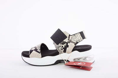 LDS FASHION SANDAL - BLACK SNAKESKIN