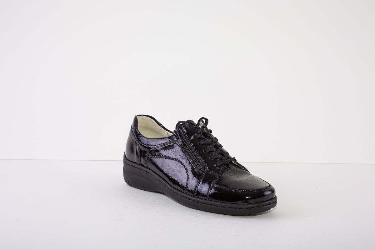 WALDLAUFER 931003 43 HANIA-LACED SHOE WITH ZIP - BLACK PATENT