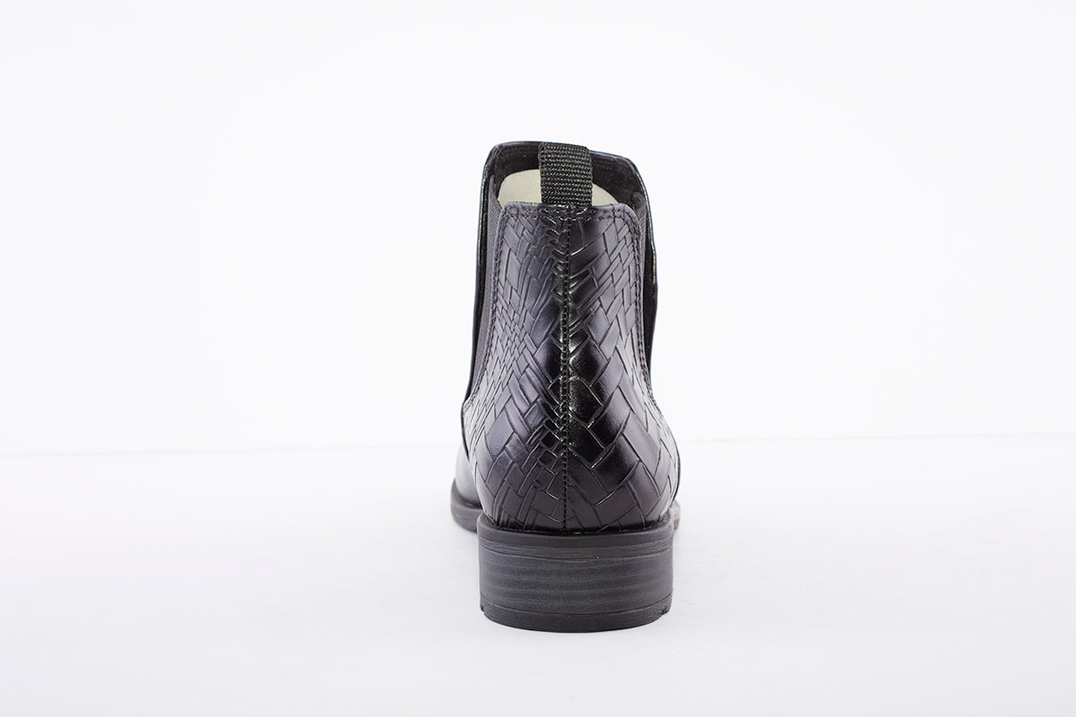 MARCO TOZZI - 25040-096 FLAT CHELSEA BOOT - BLACK