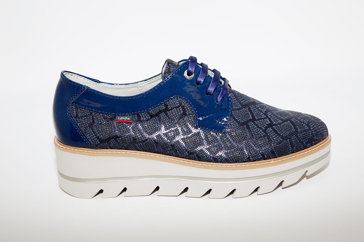CALLAGHAN - 14837 Laced Wedge Shoe - Navy Print