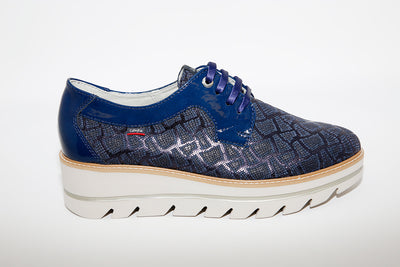 CALLAGHAN - 14837 Laced Wedge Shoe - Navy Print