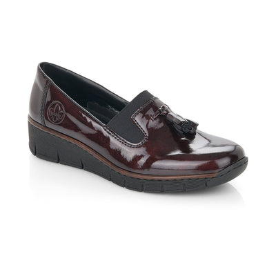 RIEKER - 53751-35 LOW WEDGE SLIP-ON SHOE WITH TASSEL - WINE PATENT