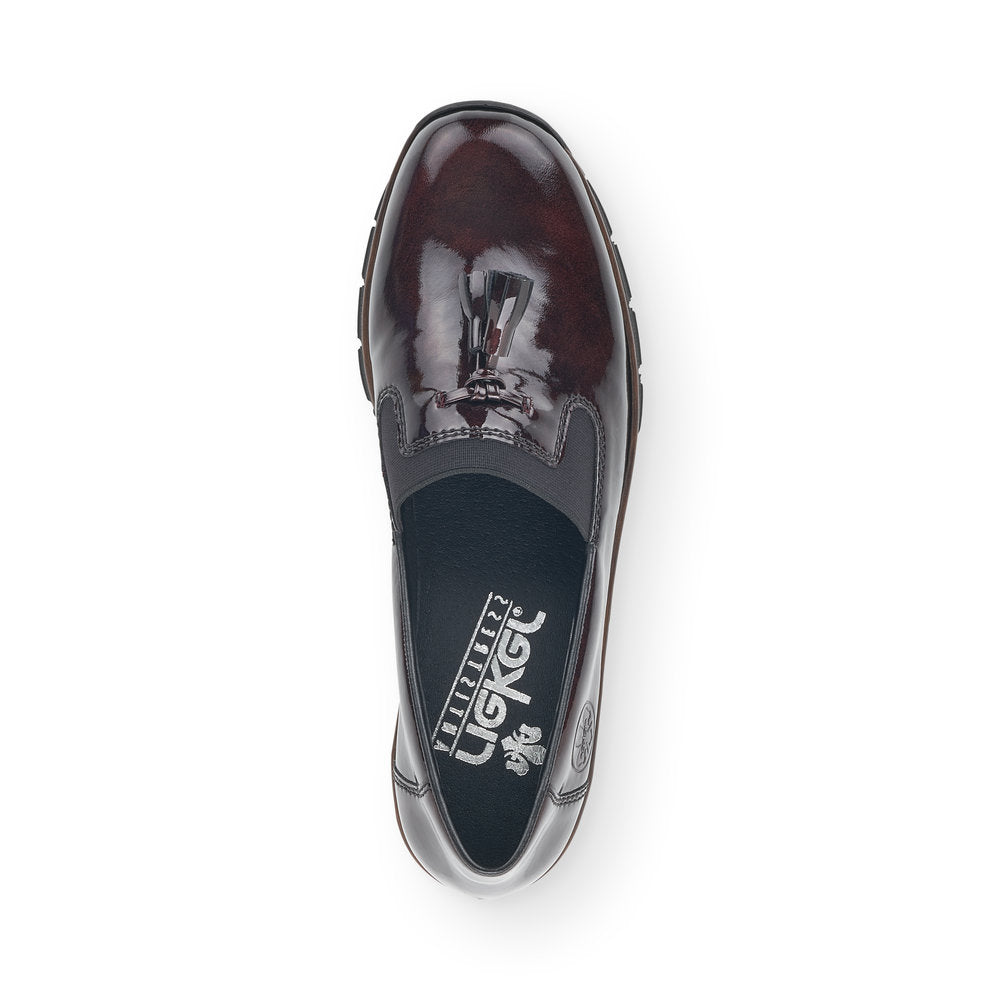 RIEKER - 53751-35 LOW WEDGE SLIP-ON SHOE WITH TASSEL - WINE PATENT