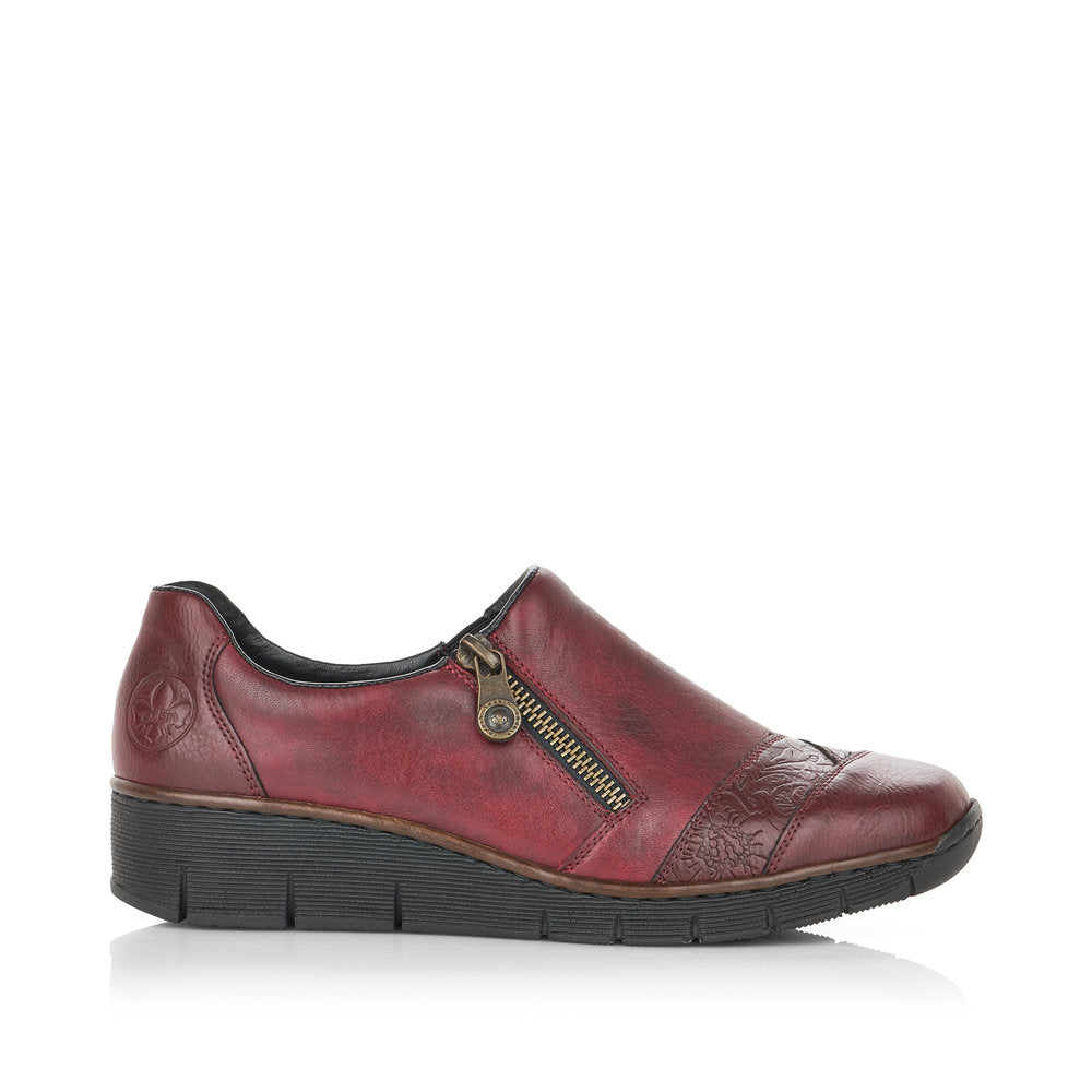 RIEKER - 53761-35 LOW WEDGE SHOE WITH SIDE ZIP - WINE