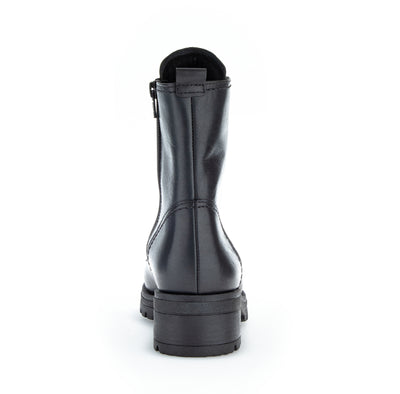 GABOR - 72.783.57 FLAT FASHION BOOT WITH CRISS-CROSS FRONT - BLACK