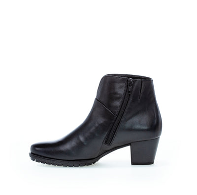 GABOR 76.600.57 - MEDIUM HEEL ANKLE BOOT - BLACK LEATHER