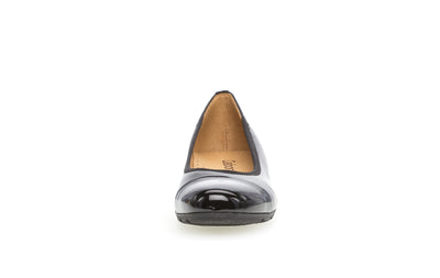 GABOR 84.161.57- FLAT POMP - BLACK