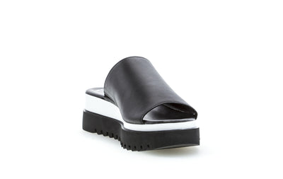 GABOR - 84.613.27 MEDIUM WEDGE MULE - BLACK LEATHER