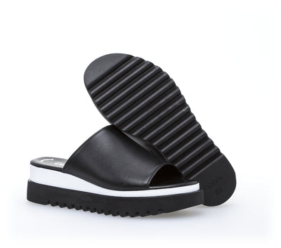 GABOR - 84.613.27 MEDIUM WEDGE MULE - BLACK LEATHER