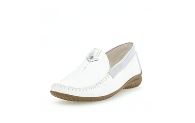 GABOR - 86.090.50 FLAT LOAFER - WHITE/SILVER