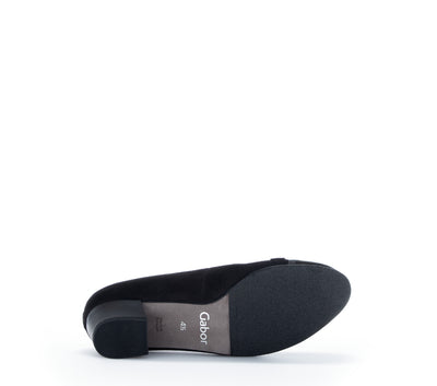GABOR - 92.223.47 LOW BLOCK HEEL COURT SHOE - BLACK