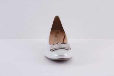 BIOECO - 5632 LOW HEEL COURT SHOE - SILVER