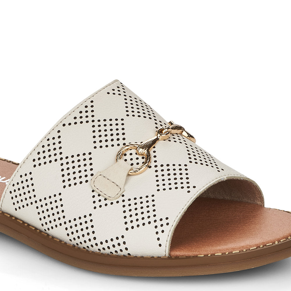 REMONTE - D3670-80 FLAT MULE WITH GOLD DETAIL - CREAM LEATHER