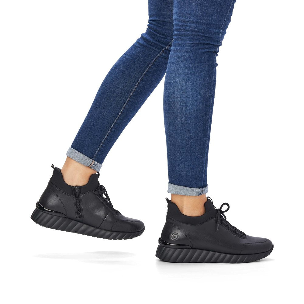 REMONTE D5977-01 LACED HIGH FRONTED SLIP-ON SHOE - BLACK