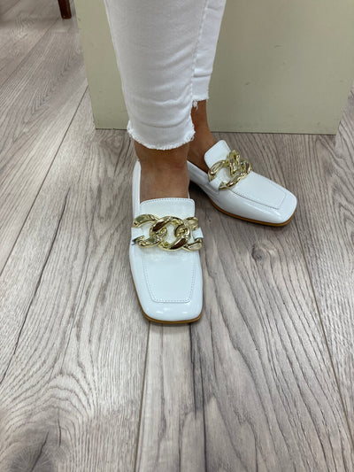 MARCO MOREO - B1120 C03 - LOW HEEL SLIP-ON FASHION SHOE - WHITE PATENT