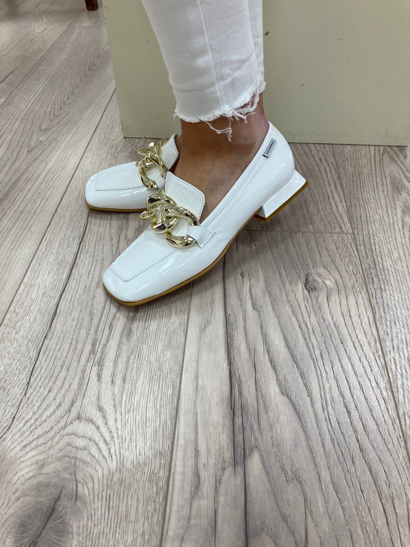 MARCO MOREO - B1120 C03 - LOW HEEL SLIP-ON FASHION SHOE - WHITE PATENT