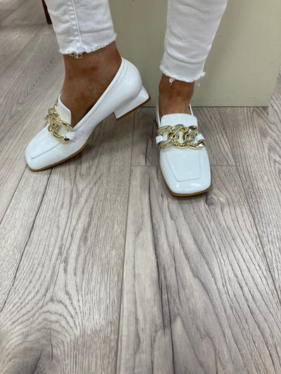 MARCO MOREO - B1120 C03 - LOW HEEL SLIP-ON FASHION SHOE - WHITE PATENT