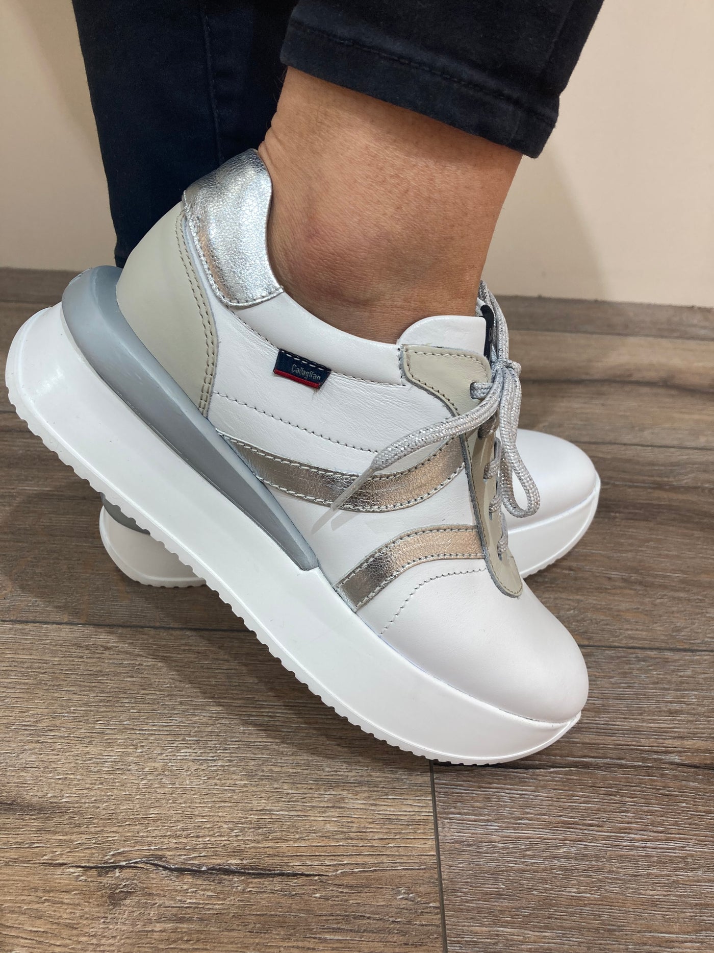 CALLAGHAN - 51201 LACED CHUNKY FASHION SHOE - WHITE/SILVER