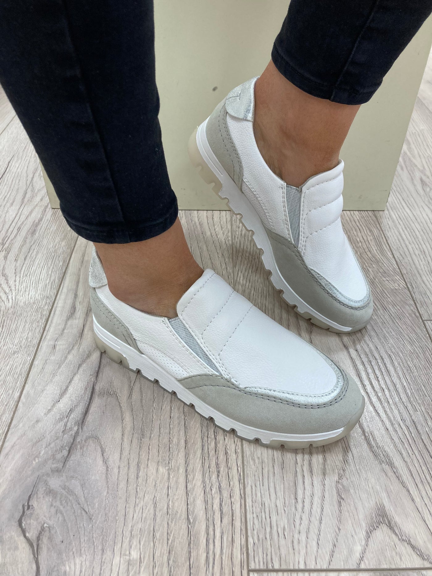 JANA- SOFTLINE 24700-100 SLIP-ON FASHION SHOE - WHITE/GREY