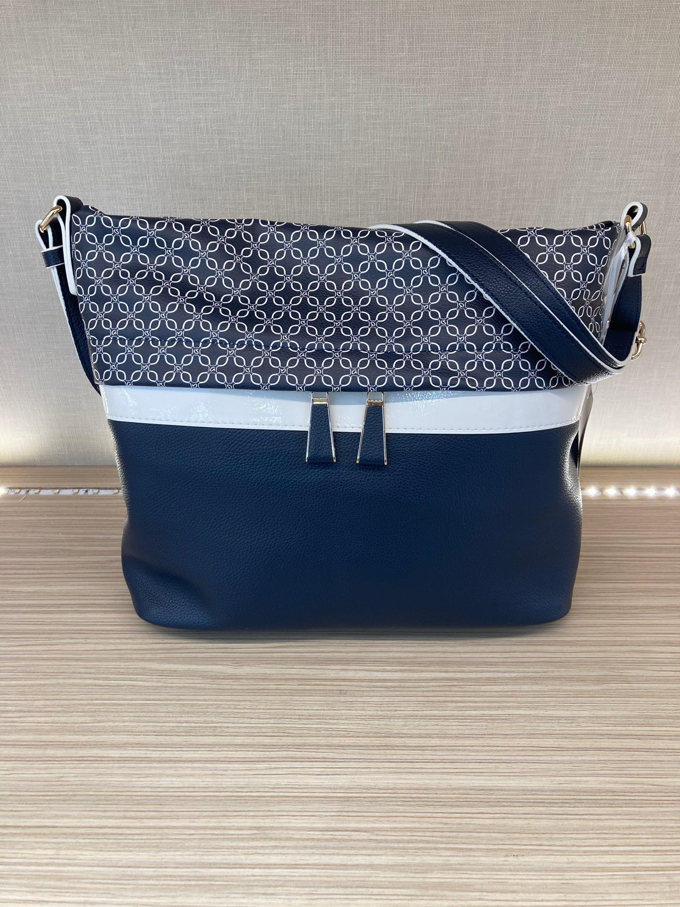 ARA - 20416-38 CROSSBODY BAG - NAVY/WHITE