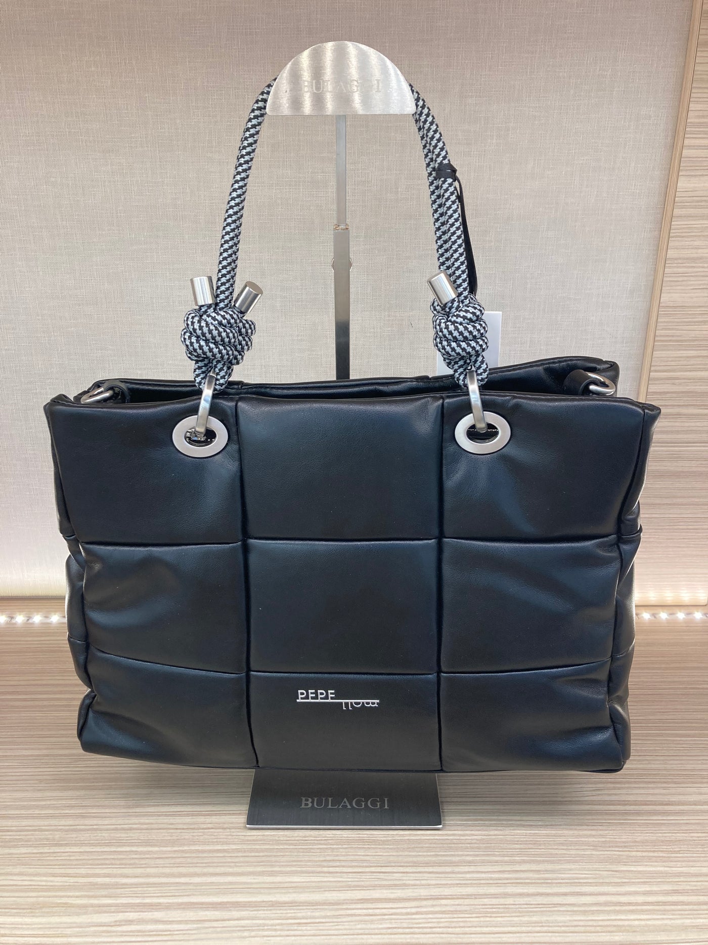 PEPE MOLL - 34136 CHESTER-LARGE HANDBAG - BLACK