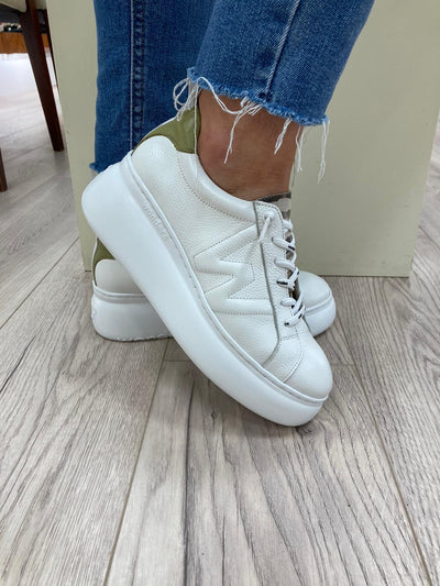 WONDERS - A-2615 FLAT LACED SHOE - OFF WHITE/GREEN