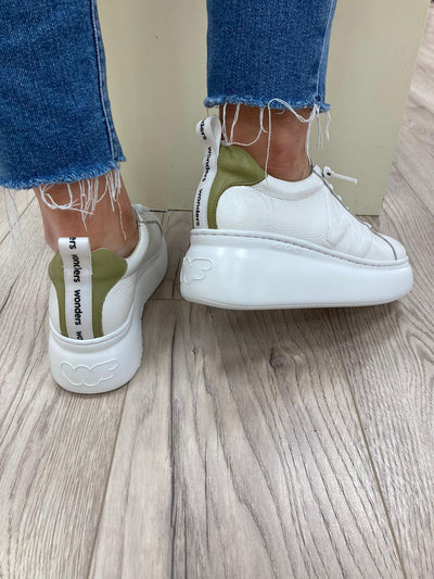 WONDERS - A-2615 FLAT LACED SHOE - OFF WHITE/GREEN