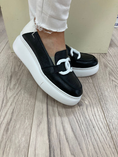 WONDERS - A-2611 SLIP-ON SHOE - BLACK/WHITE